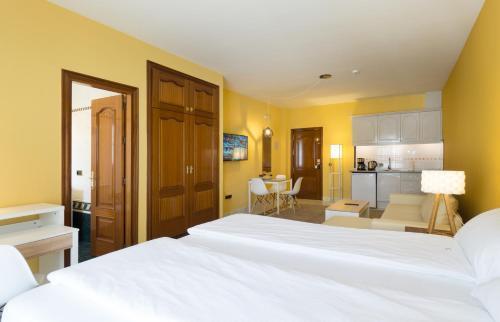 Hotel La Palmera Alhaurín el Grande Екстериор снимка