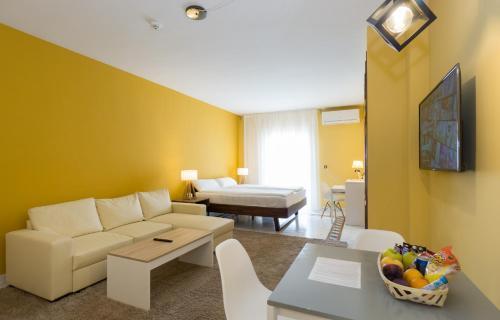 Hotel La Palmera Alhaurín el Grande Екстериор снимка