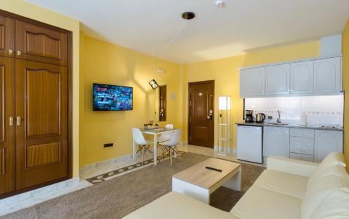 Hotel La Palmera Alhaurín el Grande Екстериор снимка