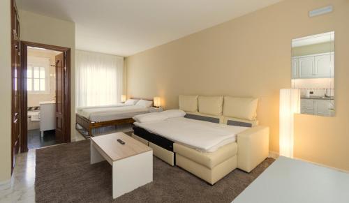 Hotel La Palmera Alhaurín el Grande Екстериор снимка